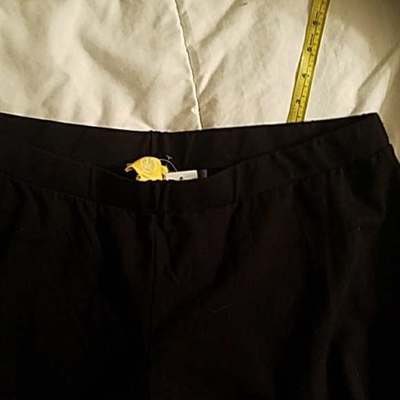 Liz lang Pull on Ponte PANTS black xlg. - Picture 3 of 3